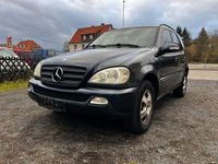 Gebraucht Mercedes ML270 163 PS (119 kW) 2003 Schwarz SUV