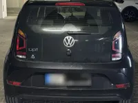 Usado VW up! 60 CV (44 kW) 2017 Negro Utilitario
