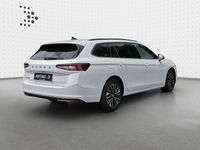 Gebraucht Skoda Superb Selection 150 PS (110 kW) 2024 Purity weiss Kombi