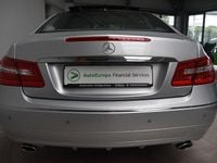 Gebraucht Mercedes E350 231 PS (169 kW) 2010 Silber Coupé