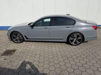 Gebraucht BMW 740 313 PS (230 kW) 2016 Grau Limousine