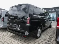 Gebraucht Mercedes V300 Avantgarde 237 PS (174 kW) 2025 Schwarz Van / Kleinbus