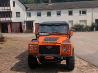 Gebraucht Land Rover Defender 290 PS (213 kW) 1989 Orange SUV