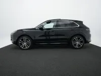 Gebraucht Porsche Cayenne E-Hybrid 470 PS (345 kW) 2024 Schwarz SUV