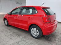 Gebraucht VW Polo Trendline 60 PS (44 kW) 2015 Rot Limousine