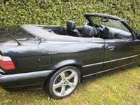 Gebraucht BMW 325 Cabriolet 192 PS (141 kW) 1994 Schwarz Cabrio