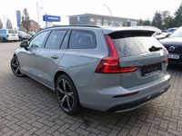 Neu Volvo V60 Plus 398 PS (292 kW) 2026 Grau Kombi