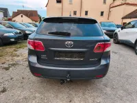 Gebraucht Toyota Avensis 150 PS (110 kW) 2011 Grau Kombi