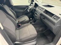 Gebraucht VW Caddy 102 PS (75 kW) 2017 Weiß Van / Kleinbus