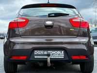 Gebraucht Kia Rio FIFA World Cup Edition 109 PS (80 kW) 2013 Braun Limousine