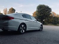 Gebraucht BMW 520 184 PS (135 kW) 2019 Weiß Limousine