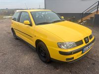Brugt Seat Ibiza 102 HK (75 kW) 2002 Gul Hatchback