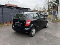 Gebraucht Mercedes A180 109 PS (80 kW) 2009 Kosmosschwarz  metalliclack Limousine