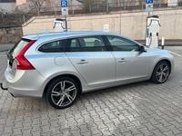 Gebraucht Volvo V60 190 PS (139 kW) 2015 Silber Kombi