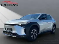 Gebraucht Toyota bZ4X Basis 150 kW (204 PS) 2023 Silber SUV