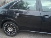 Gebraucht Mercedes E220 Avantgarde 170 PS (125 kW) 2011 Schwarz Limousine