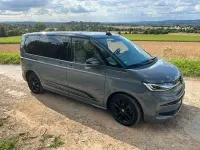 Gebraucht VW Multivan Edition 150 PS (110 kW) 2023 Grau Van / Kleinbus