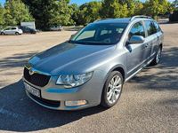 Gebraucht Skoda Superb Elegance 140 PS (102 kW) 2013 Silber Kombi