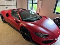 Gebraucht Ferrari 296 829 PS (609 kW) 2024 Rot Cabrio