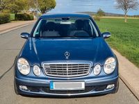 Gebraucht Mercedes E200 Elegance 163 PS (119 kW) 2005 Blau Limousine
