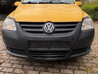 Gebraucht VW Fox 55 PS (40 kW) 2005 Gelb Kleinwagen