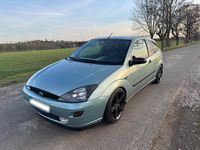 Gebraucht Ford Focus ST 105 PS (77 kW) 2000 Grün Kleinwagen