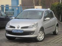 Gebraucht Renault Clio II Dynamique 75 PS (55 kW) 2008 Platingrau Kleinwagen