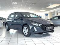 Neu Hyundai i20 90 PS (66 kW) 2025 Lumen gray pearl metallic Kleinwagen