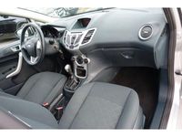 Gebraucht Ford Fiesta Trend 82 PS (60 kW) 2011 Polarsilber metallic (metallic) Kleinwagen