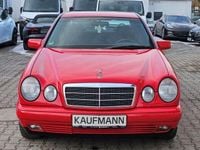 Gebraucht Mercedes E230 150 PS (110 kW) 1996 Rot Limousine