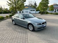 gebraucht BMW 320 i - Gut ausgestattet, TÜV 06/25