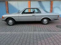 Gebraucht Mercedes 230 136 PS (100 kW) 1980 Silber Coupé