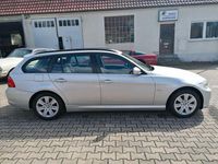 Gebraucht BMW 318 143 PS (105 kW) 2012 Silber Kombi