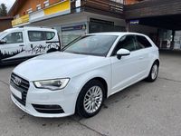 Gebraucht Audi A3 Ambiente 105 PS (77 kW) 2013 Weiß Limousine