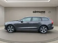Gebraucht Volvo V60 CC Plus 197 PS (144 kW) 2023 Grau Kombi