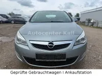 Gebraucht Opel Astra Edition 87 PS (63 kW) 2012 Silber Limousine