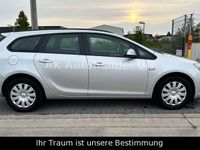 Gebraucht Opel Astra Edition 110 PS (80 kW) 2013 Silber Kombi