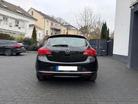 Gebraucht Opel Astra Active 120 PS (88 kW) 2013 Schwarz Limousine