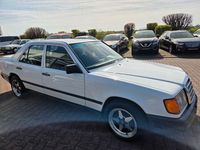 Brugt Mercedes E200 75 HK (55 kW) 1989 Hvid Sedan