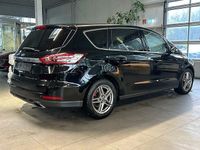 Używany Ford S-MAX Titanium 239 KM (175 kW) 2017 Czarny Minivan