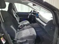 Gebraucht VW Golf VIII Style 131 PS (96 kW) 2023 Schwarz, deep black perleffekt Limousine
