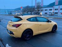 Gebraucht Opel Astra GTC 180 PS (132 kW) 2011 Gelb Limousine