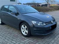 Gebraucht VW Golf VII Trendline 110 PS (80 kW) 2015 Grau Limousine