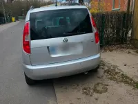 Gebraucht Skoda Roomster 85 PS (62 kW) 2012 Silber Van / Kleinbus