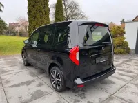 Gebraucht Mercedes T180 116 PS (85 kW) 2024 Schwarz Van / Kleinbus