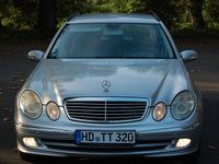 Gebraucht Mercedes E320 Avantgarde 224 PS (164 kW) 2003 Silber Kombi