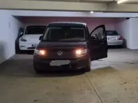 Second-hand VW Caddy 102 CP (75 kW) 2022 Andere farben Monovolum