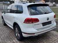 Gebraucht VW Touareg Terrain Tech 262 PS (192 kW) 2015 Weiß SUV