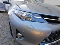 gebraucht Toyota Auris Hybrid Executive 1,8-l-VVT-i Executive H&R