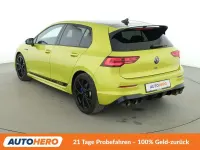 Gebraucht VW Golf VIII Edition 333 PS (244 kW) 2024 Limonengelb Limousine